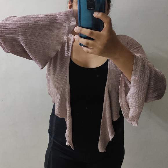Rose golden Shrug cum Wrap top - Picture 14 of 15